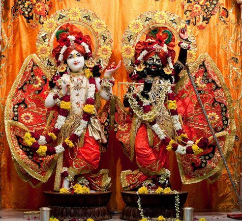 Sri Sri Giridhari Dauji Temple